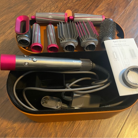 Dyson Fuchsia Airwrap Complete - Picture 6 of 6